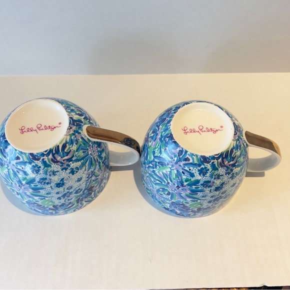 Lilly Pulitzer Coffee Tea Mugs “Lion Around" Blue Floral Gold Trim Cups Set 2 - Picture 2 of 8